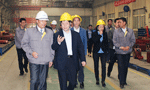 西安市委常委、常務(wù)副市長岳華峰蒞臨西瑪電機調(diào)研指導(dǎo)。——西安博匯儀器儀表有限公司